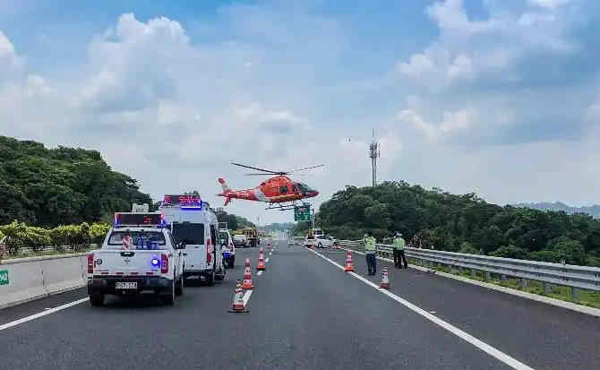 石棉高速公路汽车救援案例